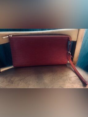 Louis Vuitton Vintage Epi Pochette Accessoires 1989